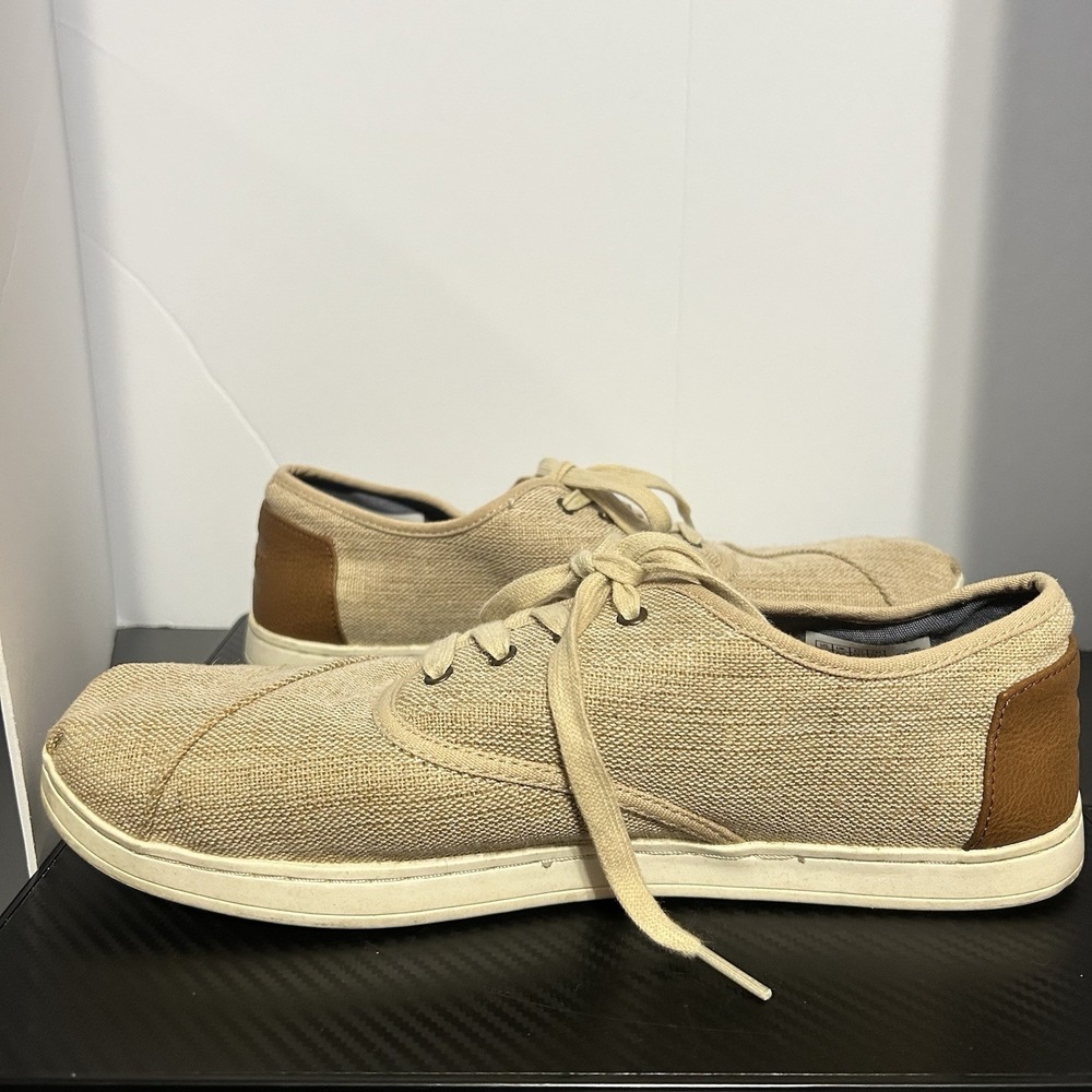 Toms Men's Natural Canvas Shoes Size 9.5 Lace Up Casual - Picture 3 of 8